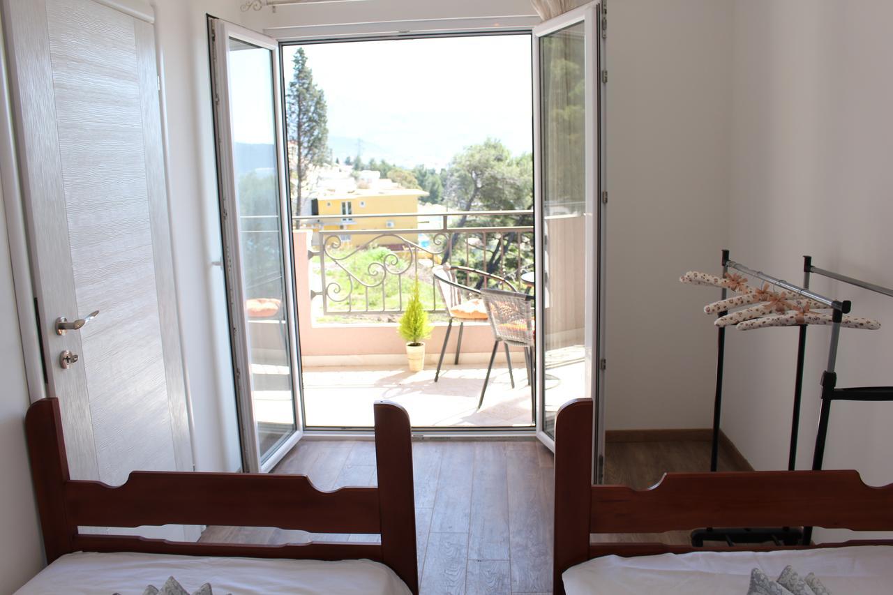 Vila Pogled Apartment บาร์ ภายนอก รูปภาพ