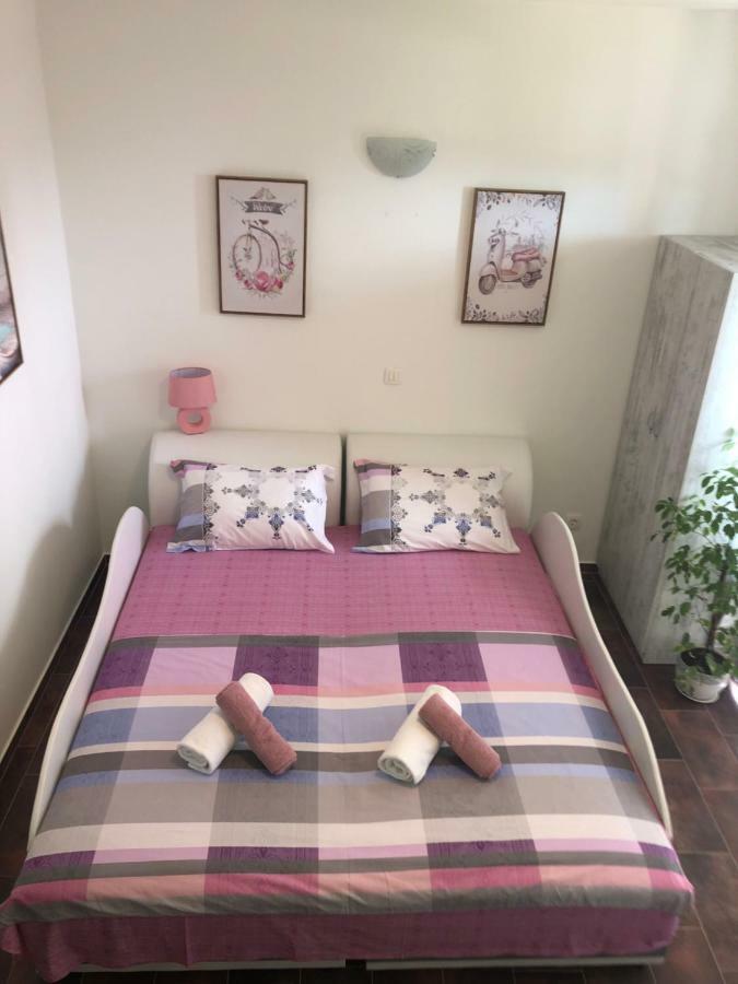 Vila Pogled Apartment บาร์ ภายนอก รูปภาพ